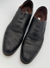 Load image into Gallery viewer, Black Steve Madden Wing Tips - Size 11